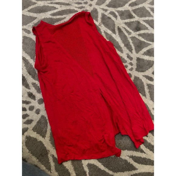 Red Workout Tank Top with Mesh Back Details - Picture 3 of 5